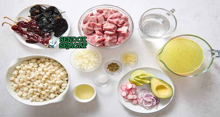 bahan bahan membuat pozole rojo