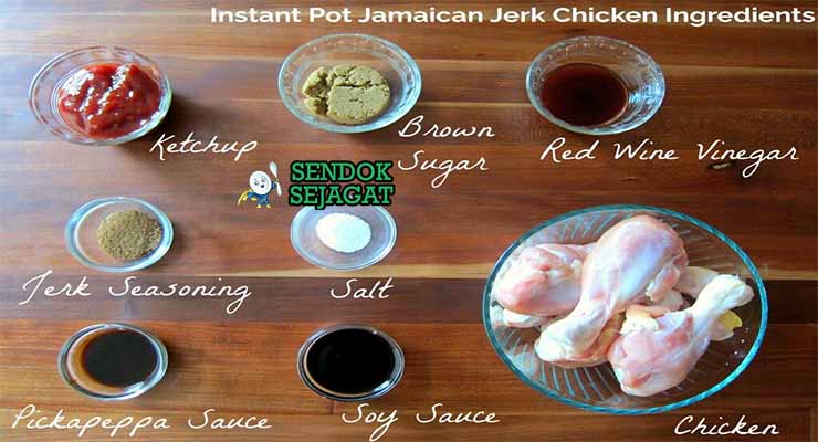 Bahan resep Jamaican Jerk Chicken dengan allspice dan cabai.