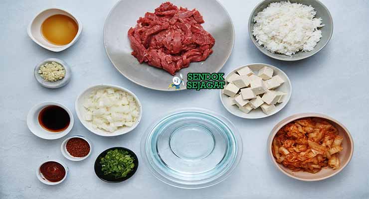 bahan bahan membuat kimchi jjigae khas korea selatan