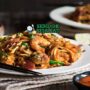 Malaysian Char Kway Teow smoky dari Sendok Sejagat dengan udang.