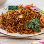 Mie goreng Jawa gurih dari Sendok Sejagat dengan tauge renyah.