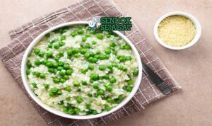 Risi e Bisi lembut dari Sendok Sejagat dengan kacang polong.