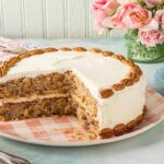Southern Hummingbird Cake manis dari Sendok Sejagat dengan krim keju.