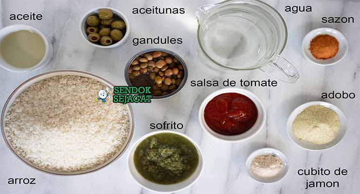 Bahan Arroz con Gandules dengan Kacang Pigeon.