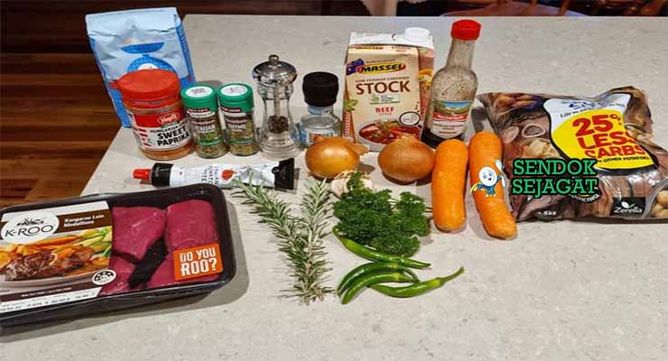 Bahan Wallaby Stew dengan daging dan lemon myrtle.