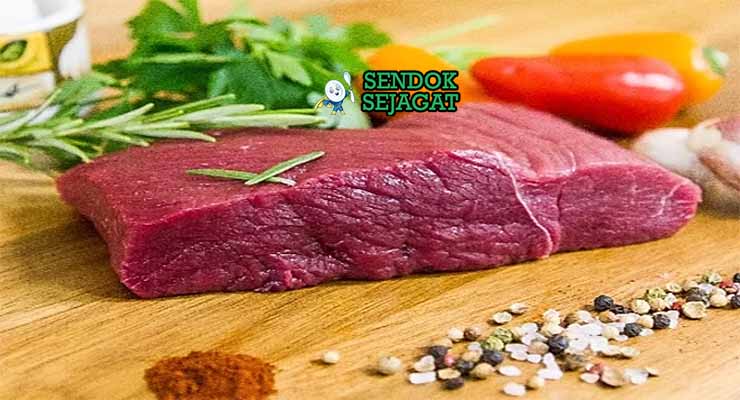 Bahan Grilled Emu dengan daging dan wattleseed.