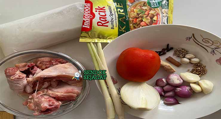 Bahan-bahan untuk Nasi Briyani Ayam, termasuk beras basmati dan rempah