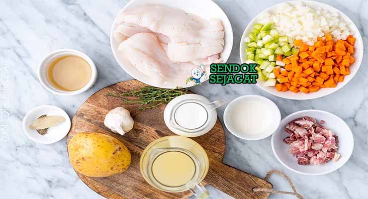 Bahan resep Fish Chowder dengan kentang dan krim.