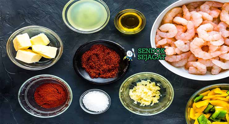 Bahan Piri-Piri Prawns dengan Udang dan Cabai.