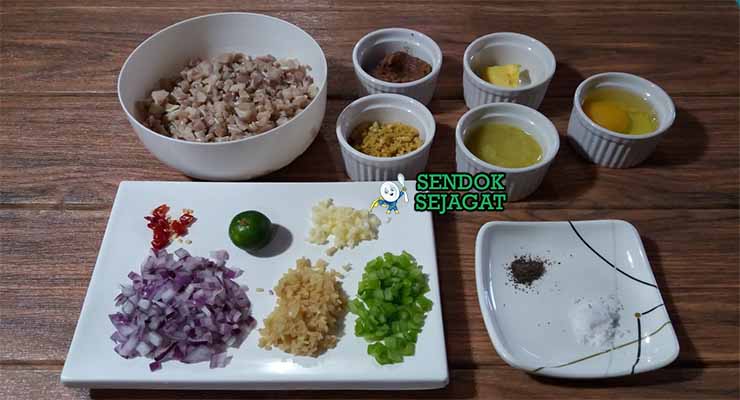 Bahan Pork Sisig dengan Babi dan Cabai.