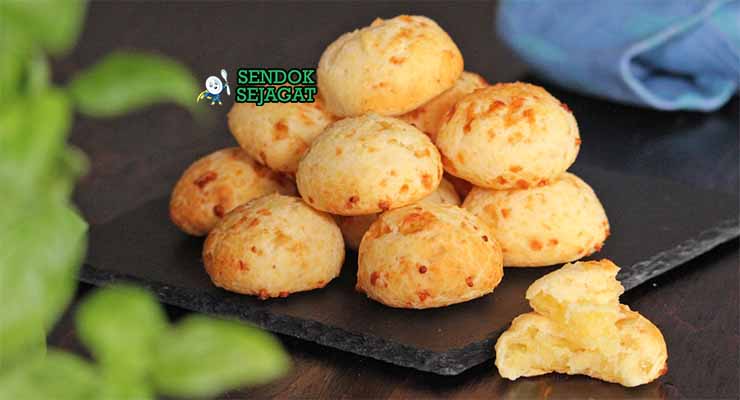 Brazilian Pão de Queijo Sendok Sejagat.
