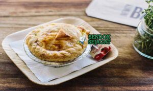 Kangaroo Pie Sendok Sejagat dengan kulit renyah.