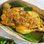 Bebek Betutu Bali dengan bumbu rempah, siap disajikan
