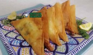 Brik Tunisia dengan Pastri Renyah dan Telur Meleleh.