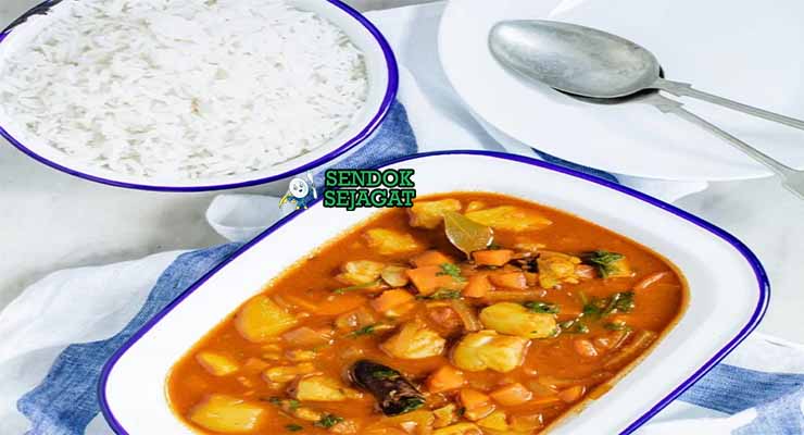 Cape Malay Fish Curry Sendok Sejagat dengan santan.