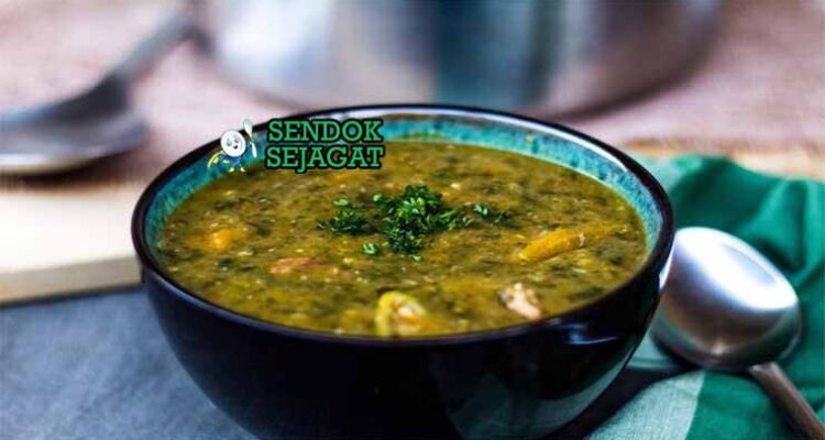 Caribbean Callaloo Sendok Sejagat dengan santan.
