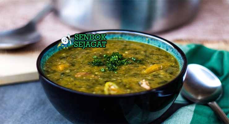 Caribbean Callaloo Sendok Sejagat dengan santan.