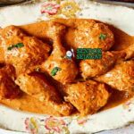 Chicken Paprikash Hongaria dengan saus krim paprika dan nokedli