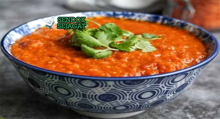 Ethiopian Misir Wat Sendok Sejagat dengan lentil pedas.