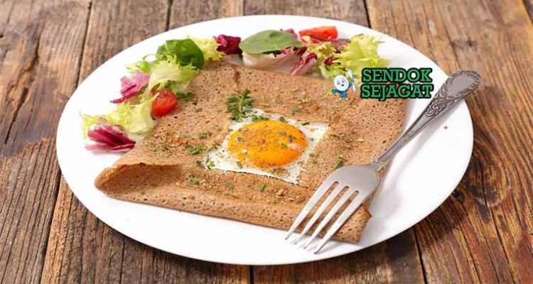 Galette Bretonne Sendok Sejagat dengan keju.