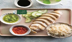 Hainanese Chicken Rice Sendok Sejagat dengan nasi pandan.