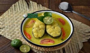 Ikan Kuah Kuning Manado dengan Kemangi.