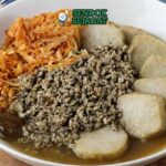 Kupang Lontong Surabaya dengan Kuah Pedas Menggoda.