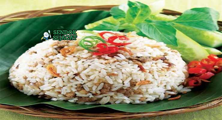 Nasi Tutug Oncom Sendok Sejagat.