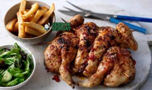 Piri-Piri Chicken Sendok Sejagat dengan saus pedas.