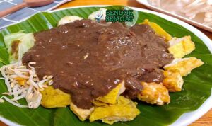 Rujak Cingur Sendok Sejagat.