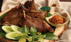 Sambal Bebek Goreng Sendok Sejagat dengan sambal.