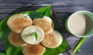 Serabi Solo Sendok Sejagat dengan gula merah.