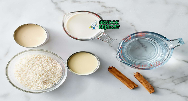 Bahan-bahan untuk Arroz con Leche, termasuk nasi dan susu