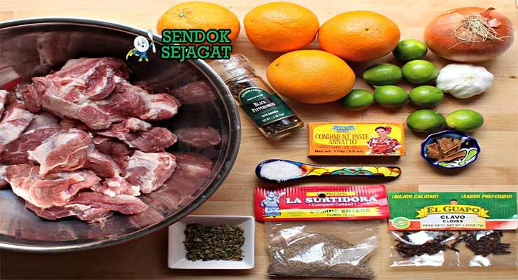 Bahan-bahan untuk Cochinita Pibil, termasuk daging babi dan achiote