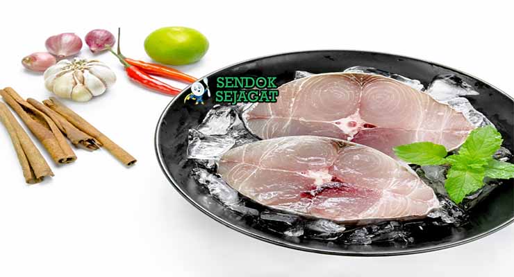 Bahan-bahan untuk Grilled Kingfish with Wattleseed Butter, termasuk ikan dan wattleseed