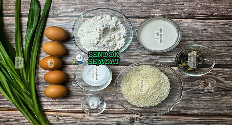 Bahan-bahan untuk Malaysian Kuih Seri Muka, termasuk beras ketan dan daun pandan