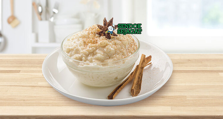 Arroz con Leche Meksiko dengan nasi creamy dan kayu manis