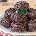 Brazilian Brigadeiro dengan taburan cokelat butiran