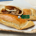 Chilean Empanadas de Pino dengan kulit renyah dan isian daging