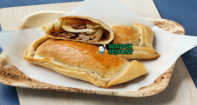 Chilean Empanadas de Pino dengan kulit renyah dan isian daging