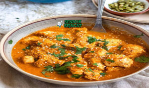 Guatemalan Pepián dengan ayam, sayuran, dan nasi putih