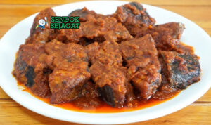 Ikan Bumbu Bali dengan bumbu genep pedas dan sambal matah