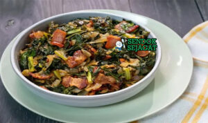 Liberian Collard Greens dengan daging sapi dan nasi putih