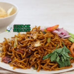 Mie Aceh Goreng dengan daging, seafood, dan sayuran