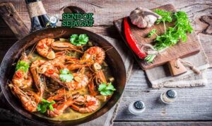 Peri-Peri Prawns Afrika Selatan dengan saus pedas dan lemon