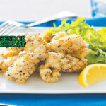 Australian Salt and Pepper Squid dengan saus aioli dan garnish peterseli