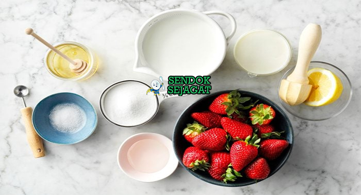 Bahan-bahan untuk Gelato, termasuk susu dan krim kental