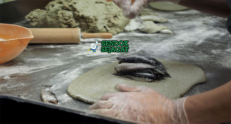 Bahan-bahan untuk Kalakukko, termasuk tepung rye dan ikan segar