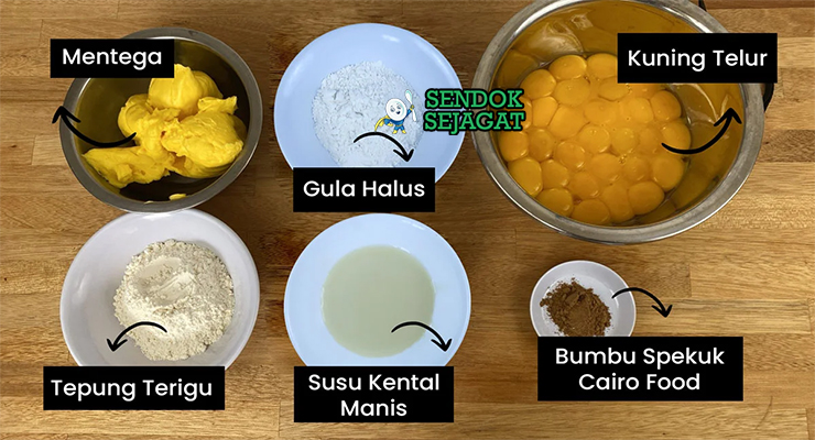 Bahan-bahan untuk Kuih Lapis, termasuk tepung beras dan santan