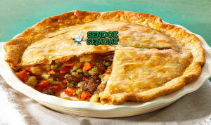 Beef Pot Pie dengan puff pastry keemasan